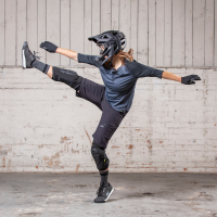 IXS Women's Carve Hip-Hugger Shorts schwarz 44