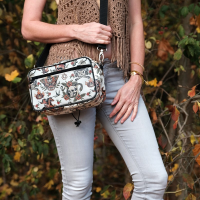 Ikuri Lenkertasche Cowgirl